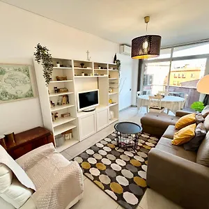 apartment-sagrera.topbarcelonahotels.com/
